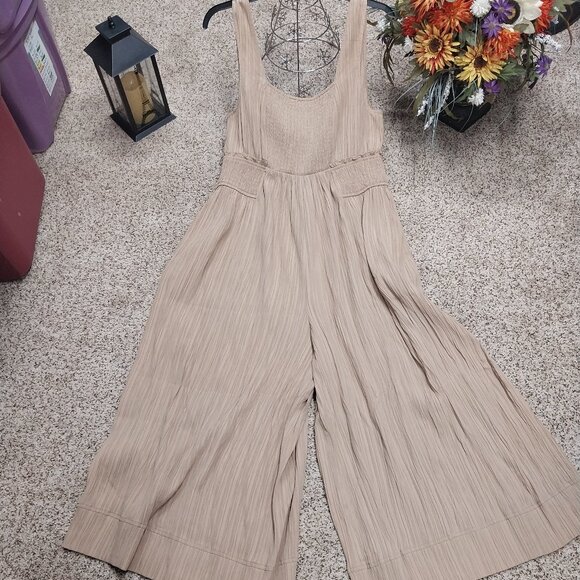 3683 Size 1XL Oddi Jumpsuit with Gathering at the Front and Back. NWT. Camel - Picture 4 of 7